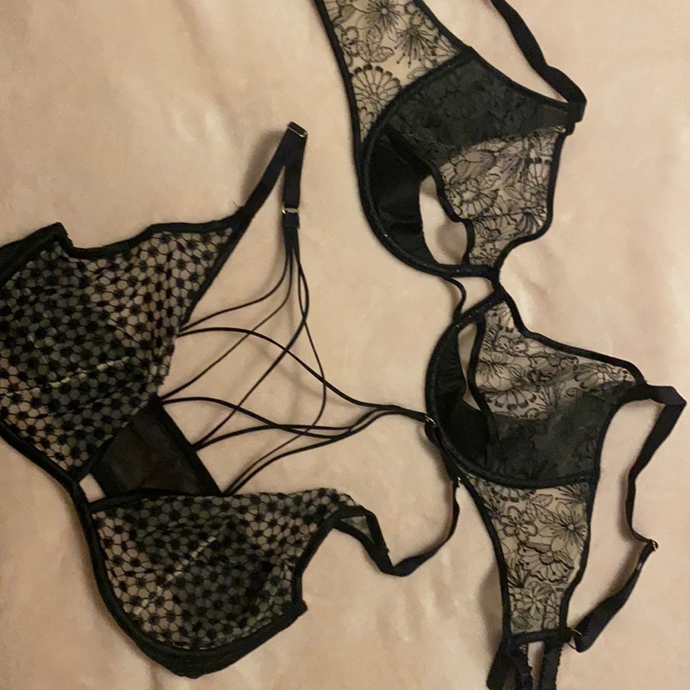 NWOT Victoria Secret Demi/plunge bundle